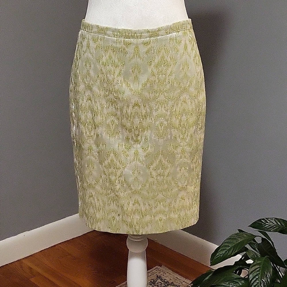 Ann Taylor Vintage Light Green Shimmery Pencil Skirt - Size 2